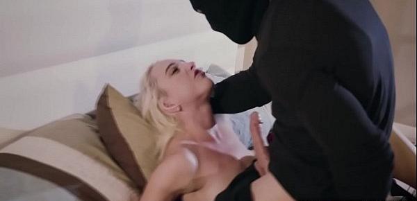  Johnny Sins fucking Eliza Janes pussy so hard